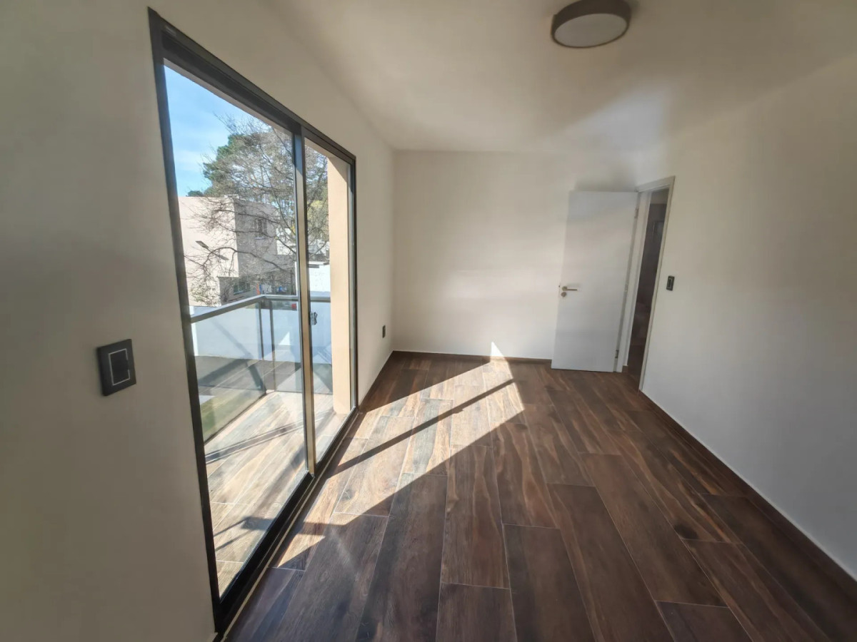 Casa ID.2335 - PH a estrenar en lomas de solimar