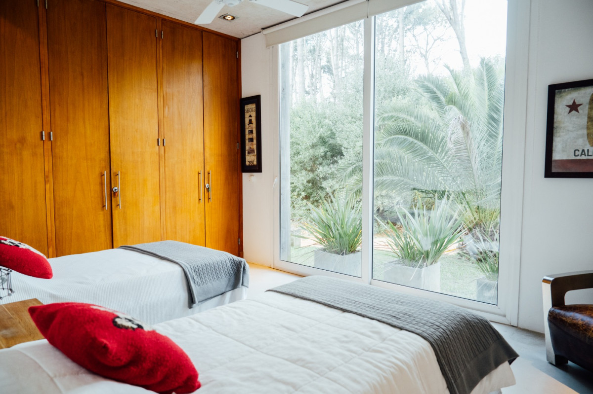 Casa ID.1261 - Casa del Arq Gomez en Laguna blanca 