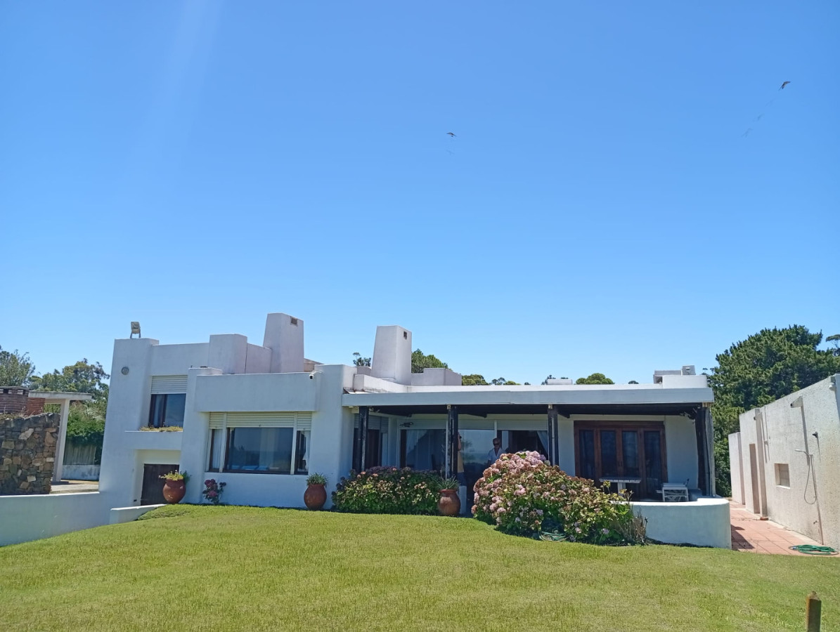 Casa ID.1550 - Solanas. Casa de 4 dormitorios y dependencias sobre la playa
