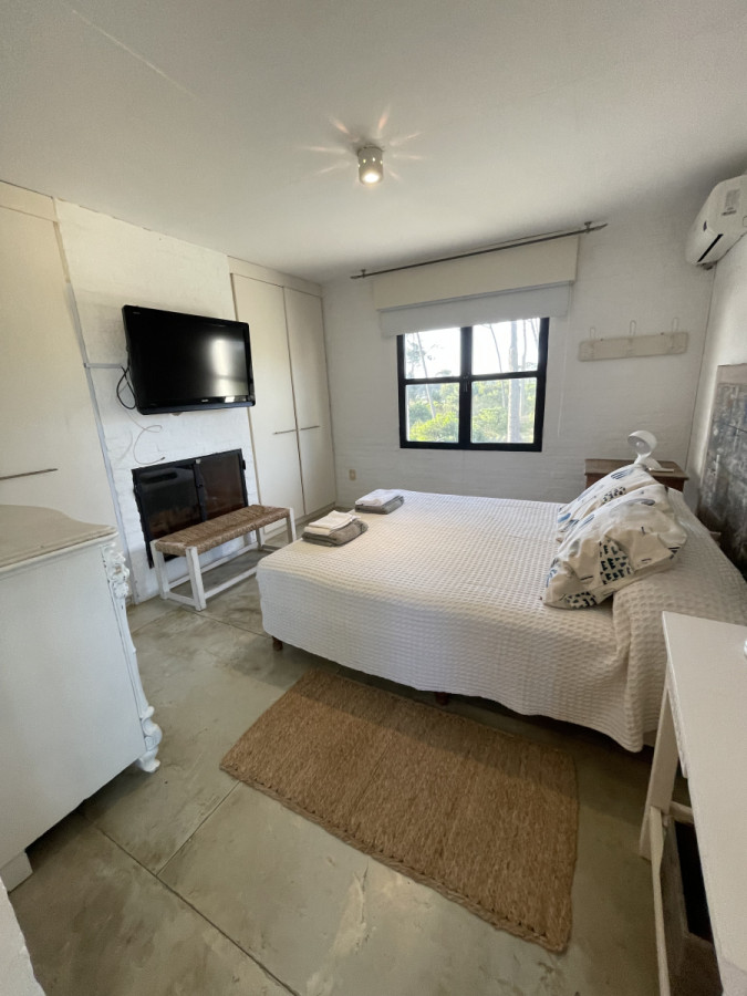 Casa ID.1298 - VENTA- Casa + 5 dormitorios- Manantiales-
