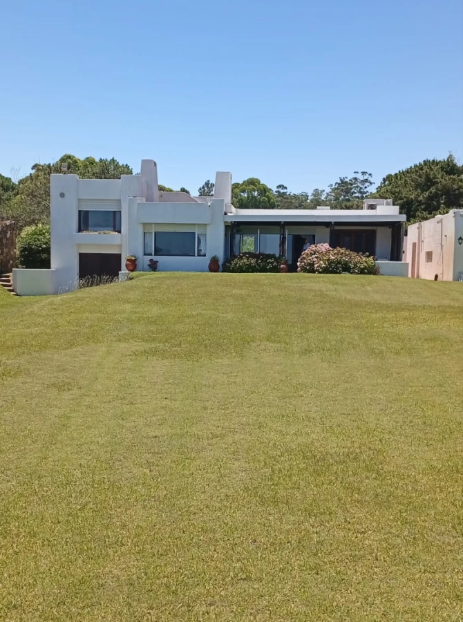 Casa ID.1550 - Solanas. Casa de 4 dormitorios y dependencias sobre la playa