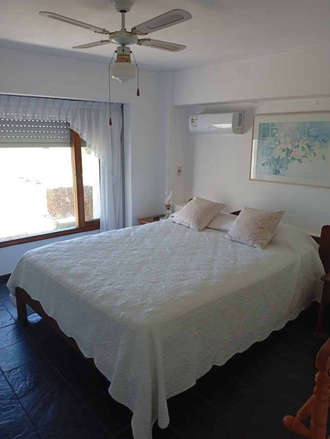 Casa ID.1550 - Solanas. Casa de 4 dormitorios y dependencias sobre la playa