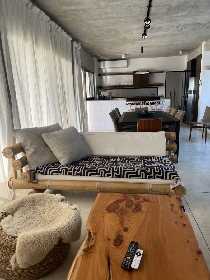 Casa ID.1298 - VENTA- Casa + 5 dormitorios- Manantiales-