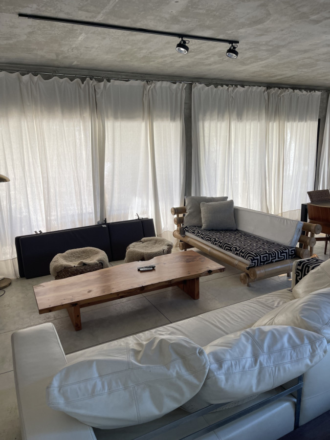 Casa ID.1298 - VENTA- Casa + 5 dormitorios- Manantiales-