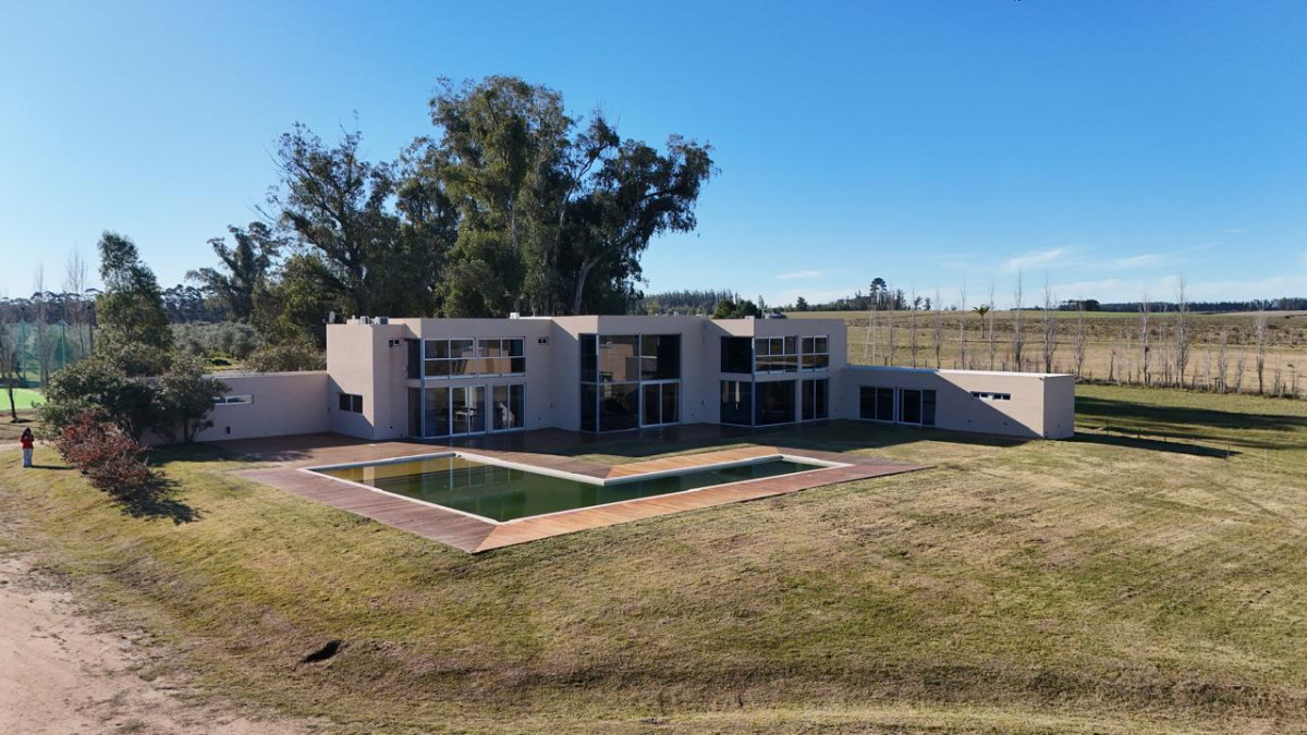 Chacra ID.1488 - Chacra de 12 hectáreas y 6 suites en José Ignacio. Oportunidad única!!