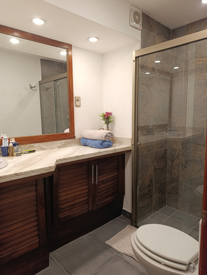 Apartamento ID.2088 - Primera lineaen Pocitos gastos comunes incluidos!