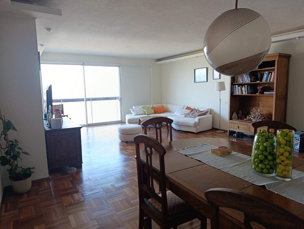 Apartamento ID.2088 - Primera lineaen Pocitos gastos comunes incluidos!