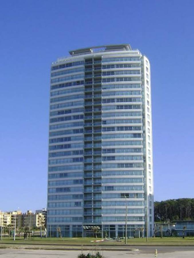 Apartamento ID.2286 - Apartamento de 3 dormitorios + Servicio en Le Parc 