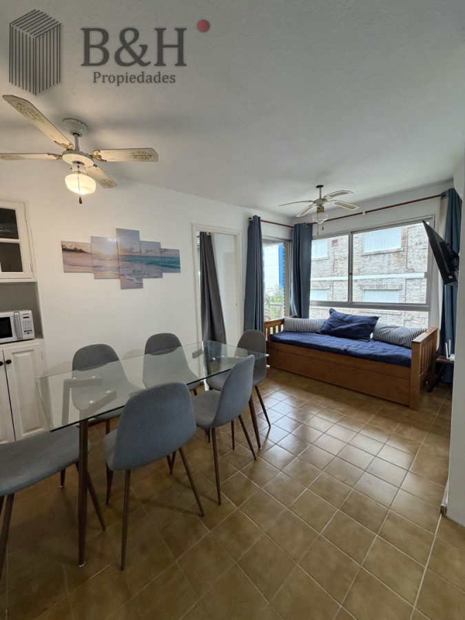 Apartamento ID.8056 - Venta de apartamento reciclado, 1 dorm, balcón y garage!