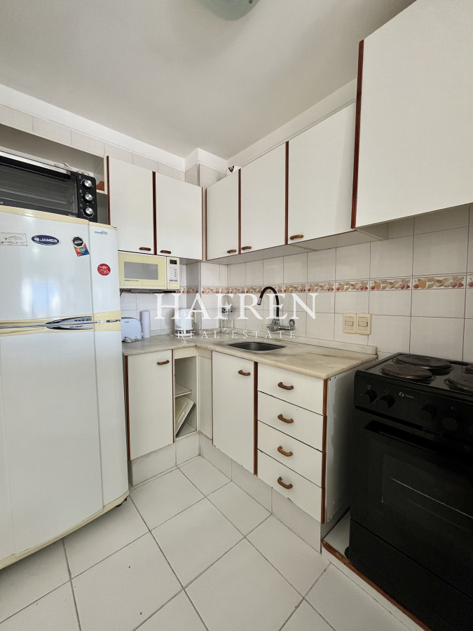 Apartamento ID.85 - Alquiler anual apto de 2 dorm, a 50 mts del mar!