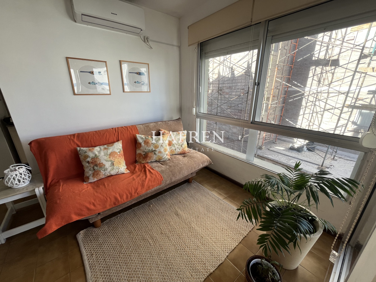 Apartamento ID.122 - Venta apartamento reciclado 1 dorm, balcón y garage!