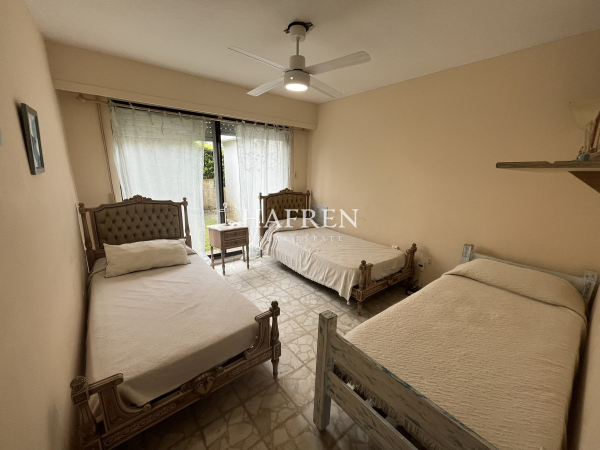 Apartamento ID.7 - Venta de apartamento frente al mar, a pasos del puerto y playa mansa