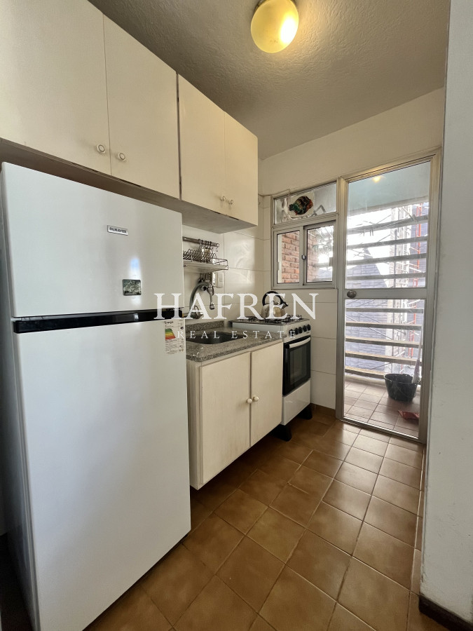 Apartamento ID.122 - Venta apartamento reciclado 1 dorm, balcón y garage!