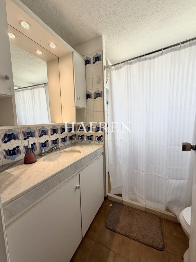 Apartamento ID.121 - Venta de apartamento de 1 dorm, con balcón y garage!