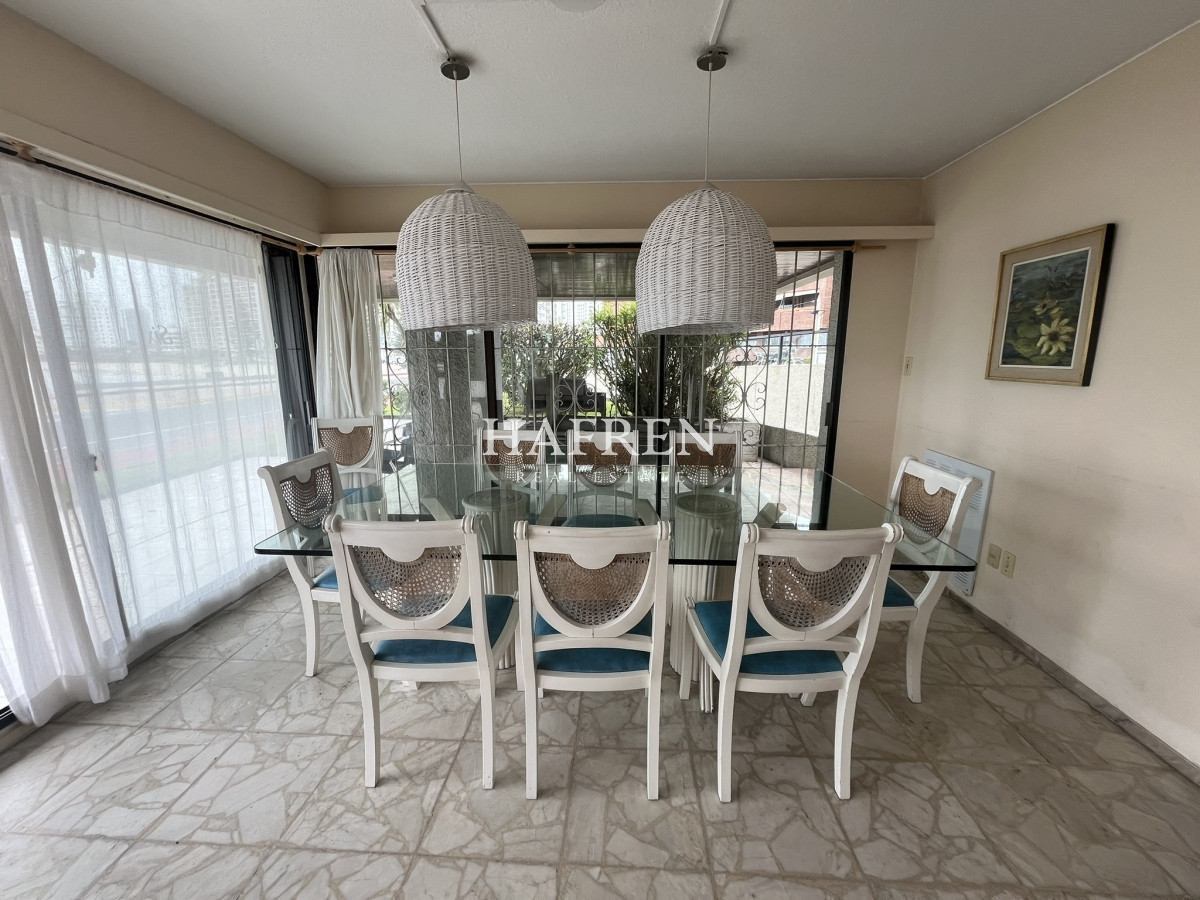 Apartamento ID.7 - Venta de apartamento frente al mar, a pasos del puerto y playa mansa