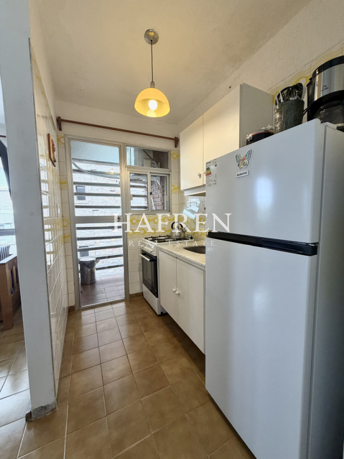 Apartamento ID.121 - Venta de apartamento de 1 dorm, con balcón y garage!