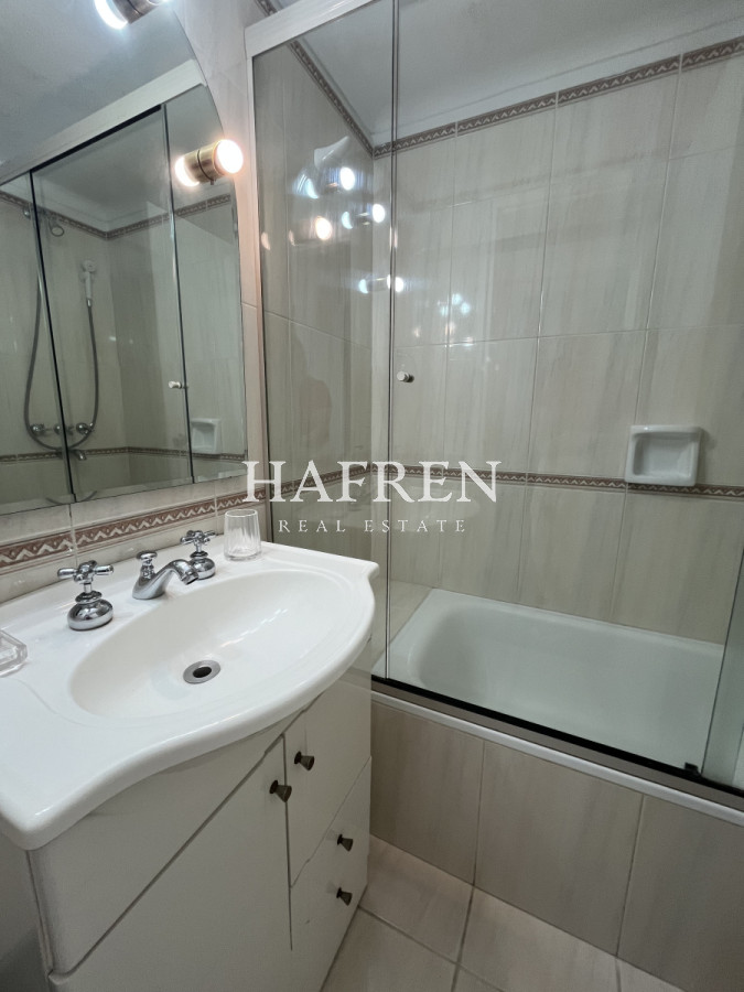 Apartamento ID.86 - Alquiler Anual. apartamento frente al mar, Mansa, Punta del Este