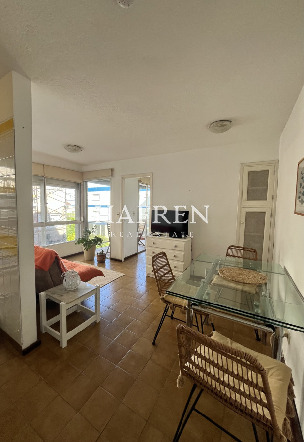 Apartamento ID.122 - Venta apartamento reciclado 1 dorm, balcón y garage!