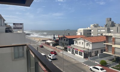 Venta de Apartamento con vistas a Playa El Emir