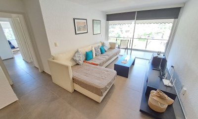 Apartamento de 4 dormitorios en Playa Mansa