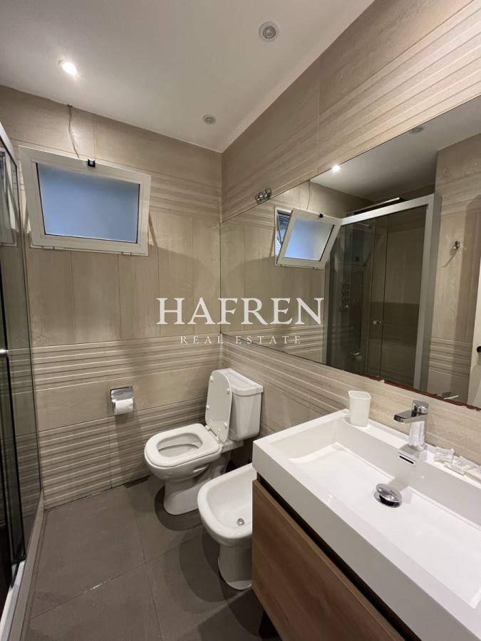 Casa ID.63 - Venta de casa en primeras paradas de Playa Mansa, a 100mts del mar!