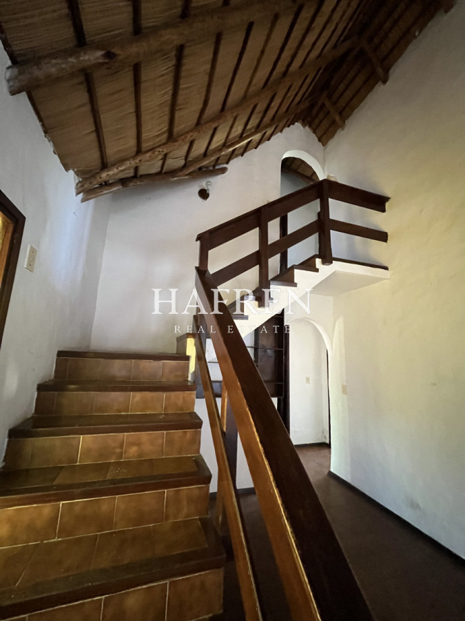 Casa ID.47 - Venta de casa en Altos del Pinar, 4 dormitorios y 2 baños