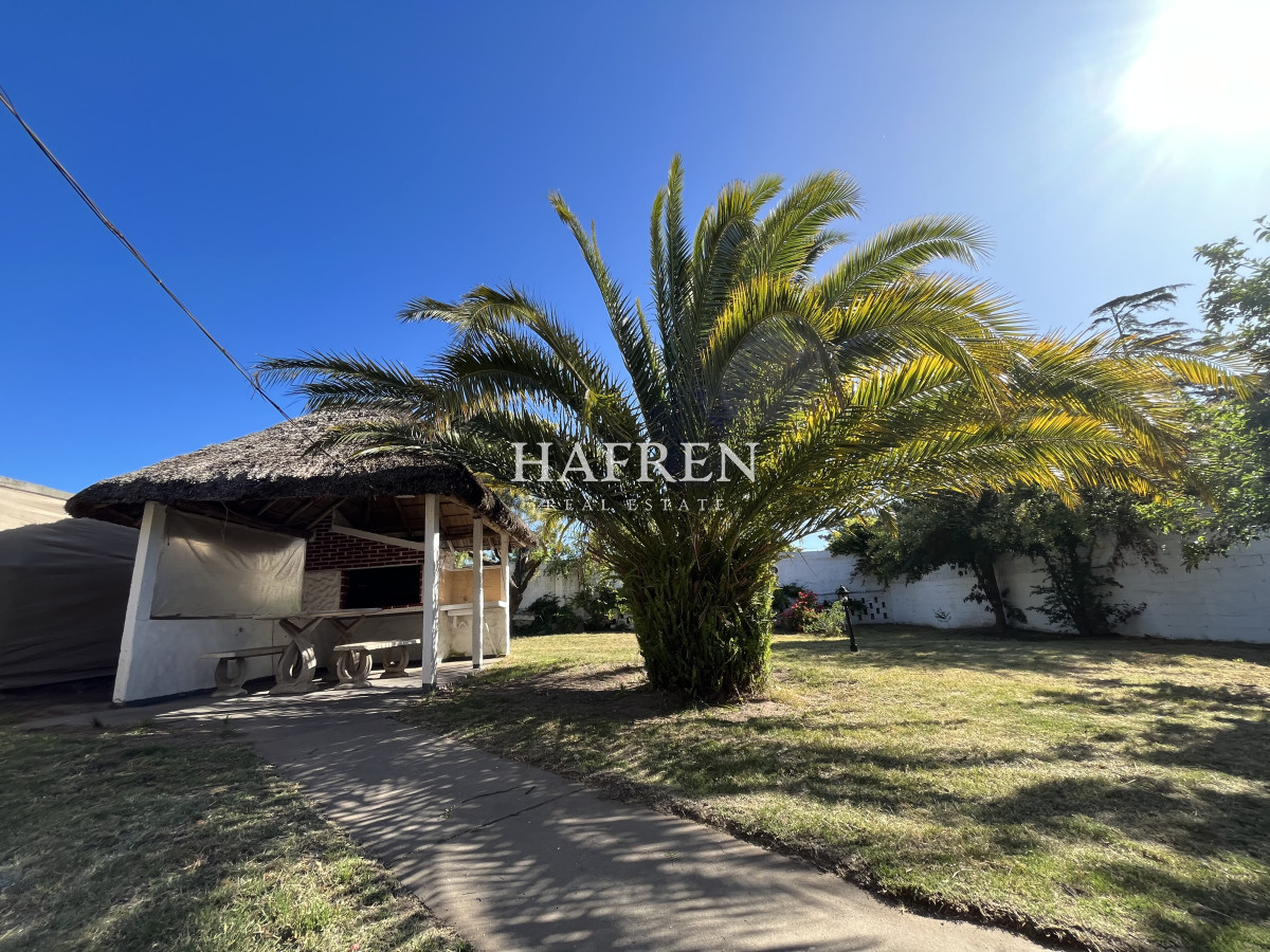 Casa ID.47 - Venta de casa en Altos del Pinar, 4 dormitorios y 2 baños