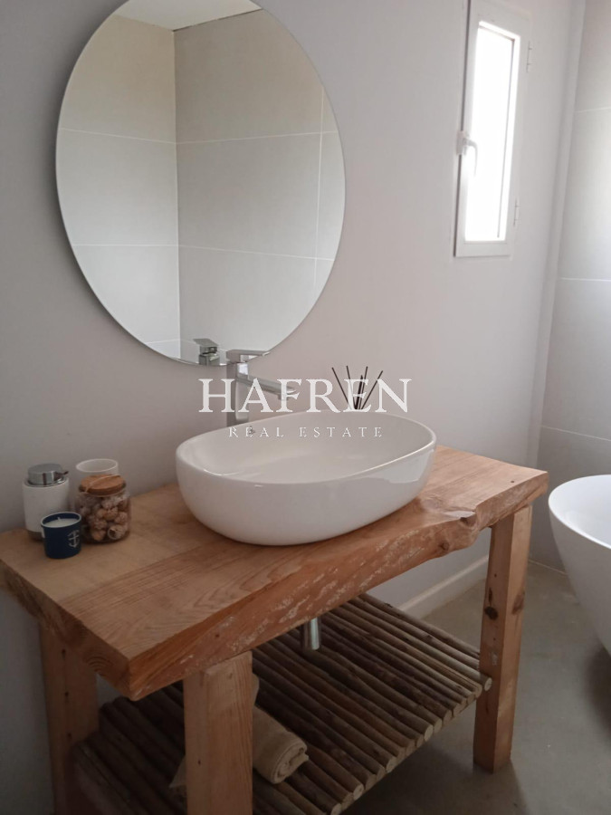 Casa ID.19 - Oportunidad! Encantadora casa en El Tesoro, a pocas cuadras del puente de La Barra