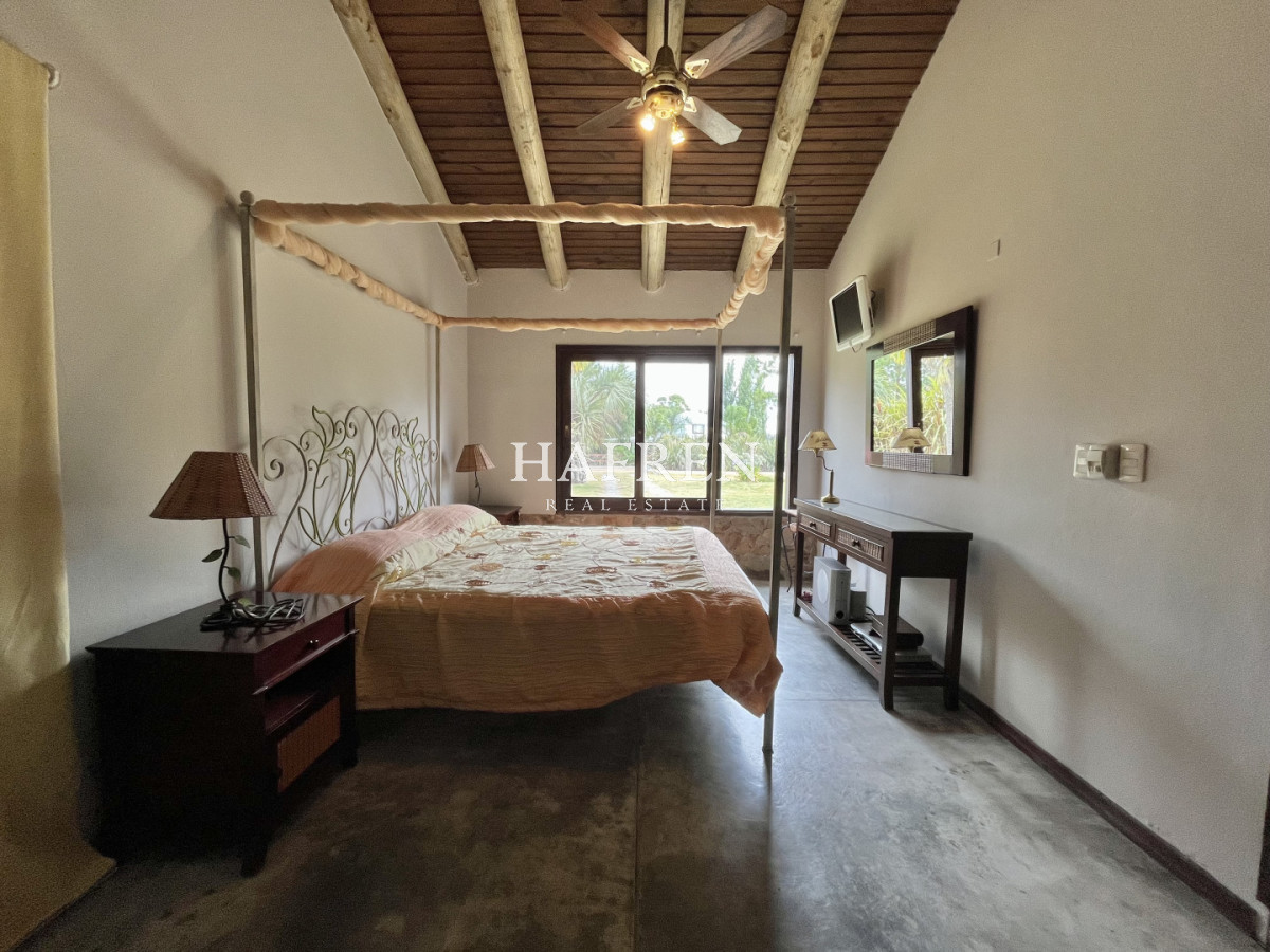 Casa ID.252 - Venta de casa en El Quijote, ubicacion privilegiada!