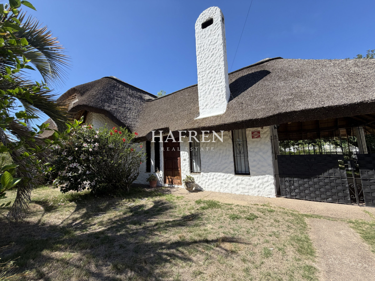 Casa ID.47 - Alquiler anual y Venta de casa en Altos del Pinar, 4 dormitorios y 2 baños