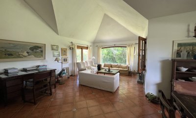 Venta de espectacular propiedad en Laguna del Diario