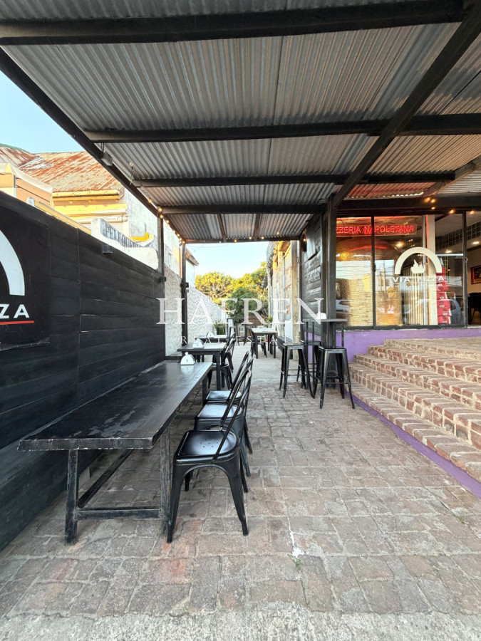 Local Comercial ID.265 - Venta de local sobre Ruta 10 , ubicacion privilegiada, gran potencial!