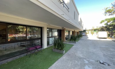 Venta Monoambiente 44 m2 con escritorio. La Blanqueada
