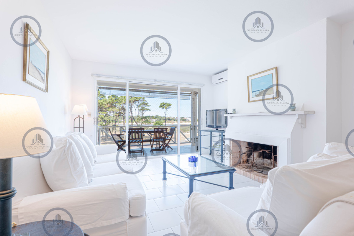 Apartamento frente al mar en Playa Brava - Punta del Este — fotografía 1