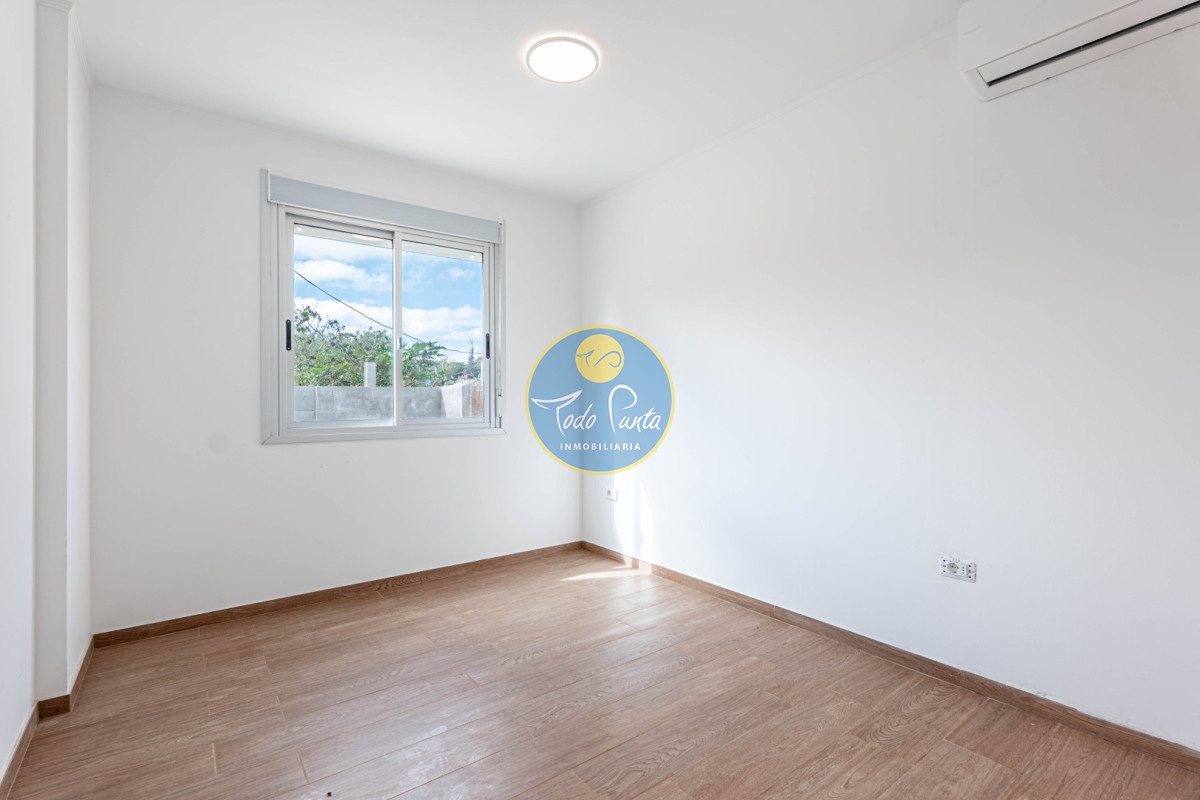 Miniatura de Casa de 3 dormitorios en Lausana, Punta del Este | Todo Punta