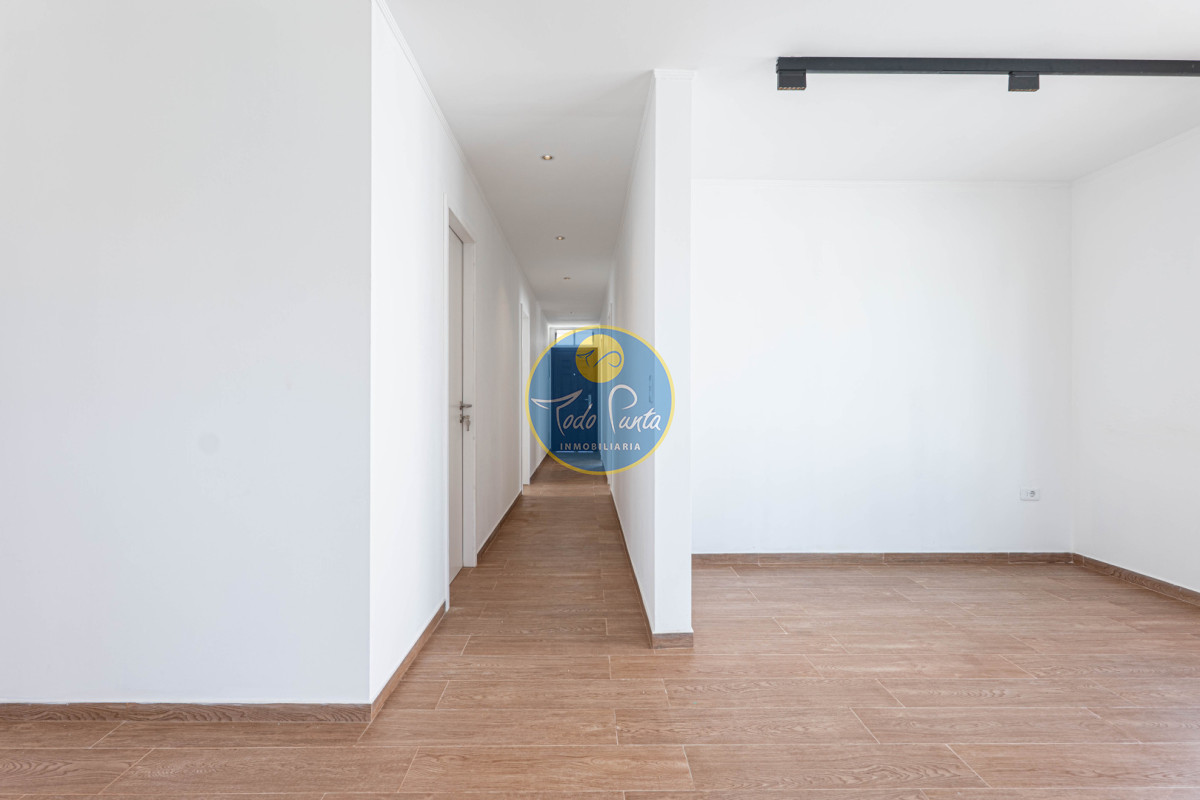 Miniatura de Casa de 3 dormitorios en Lausana, Punta del Este | Todo Punta