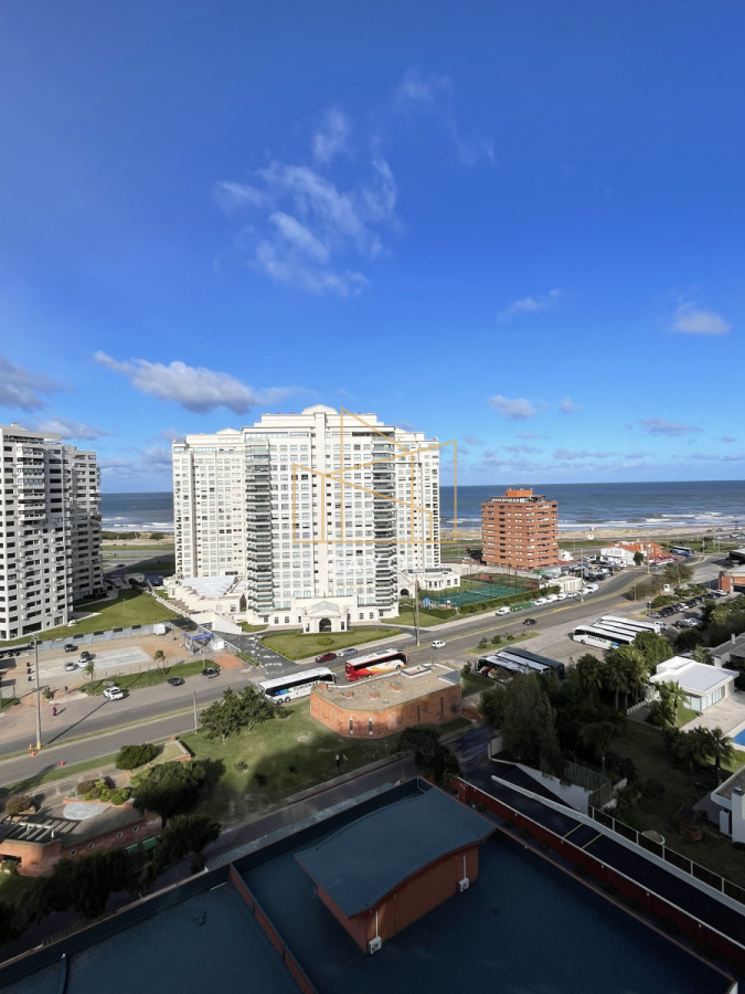Apartamento ID.689 - En venta Playa Mansa