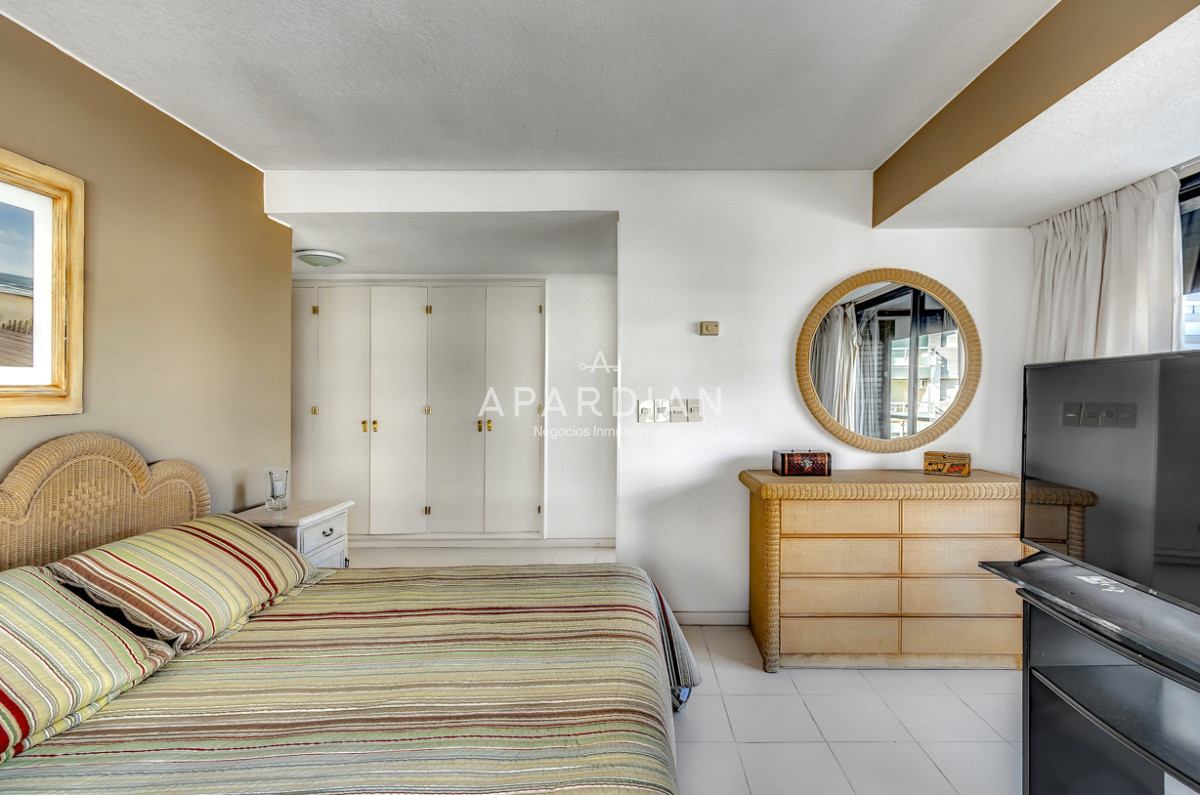 Apartamento ID.21098802 - Apartamento Frente al Mar en la Exclusiva Península de Punta del Este