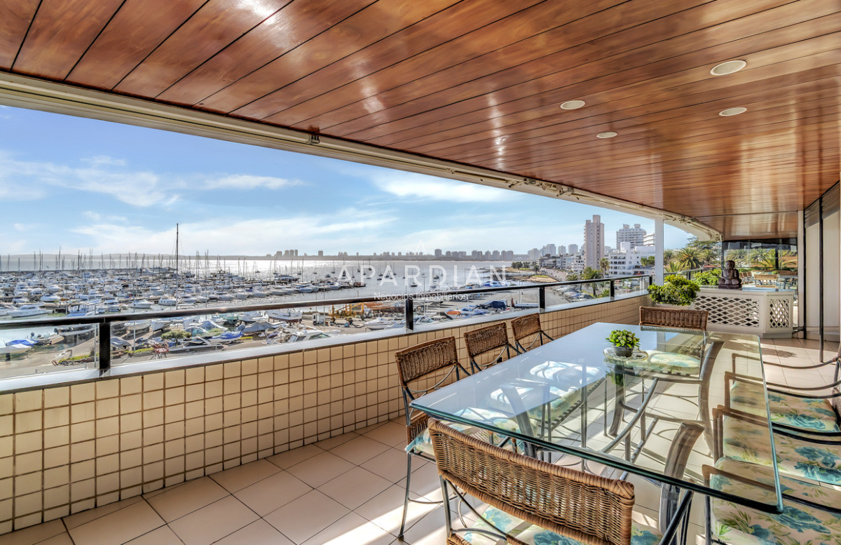 Apartamento ID.21098802 - Apartamento Frente al Mar en la Exclusiva Península de Punta del Este