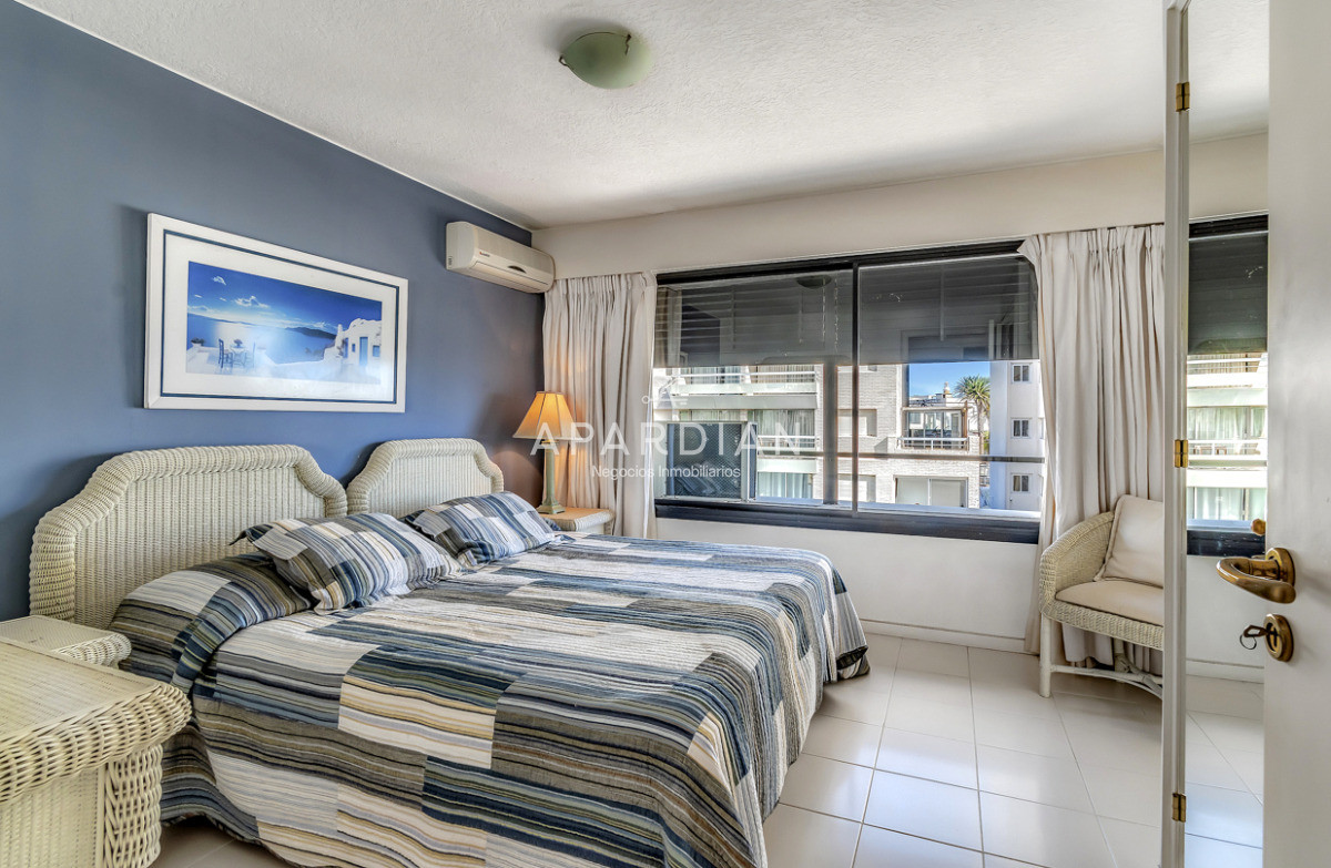 Apartamento ID.21098802 - Apartamento Frente al Mar en la Exclusiva Península de Punta del Este
