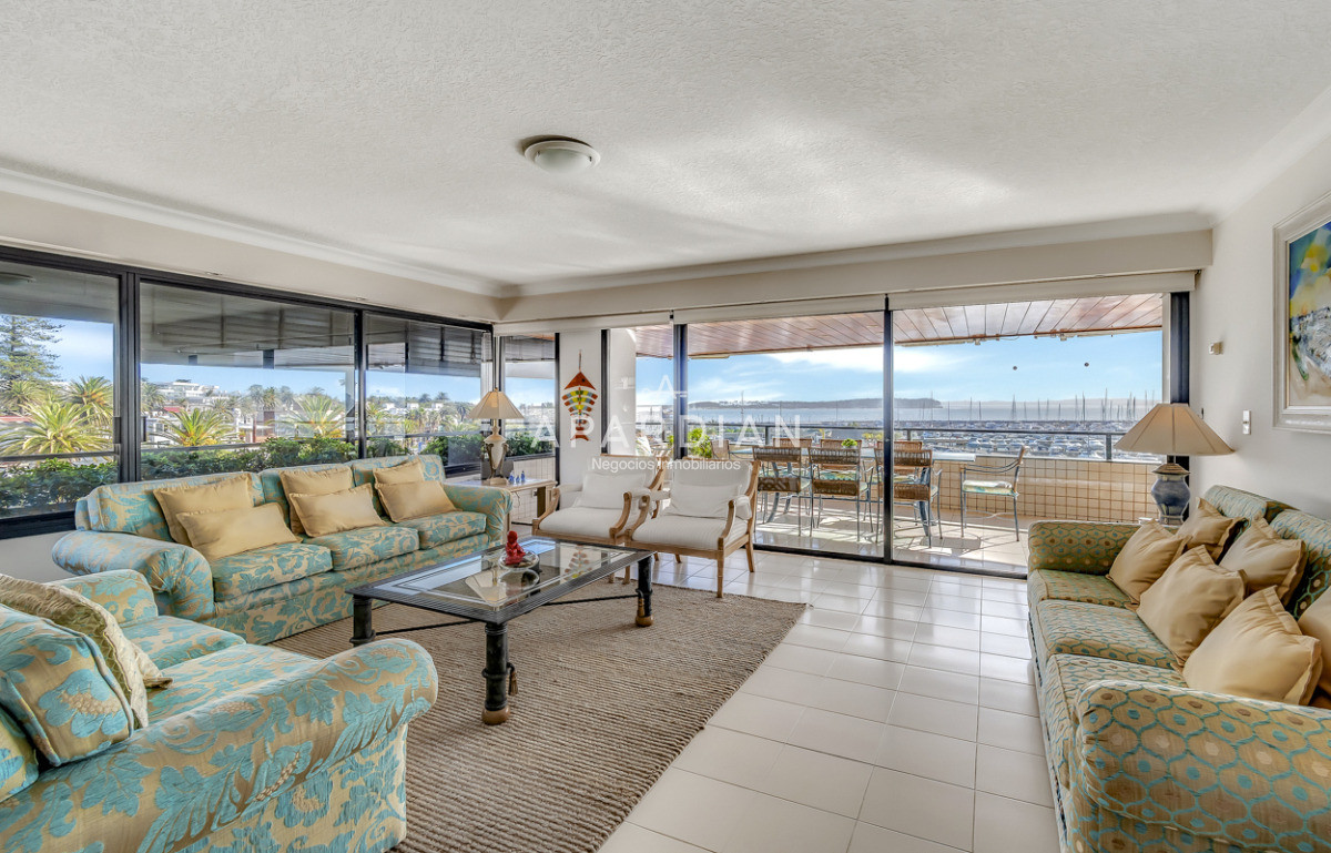 Apartamento ID.21098802 - Apartamento Frente al Mar en la Exclusiva Península de Punta del Este