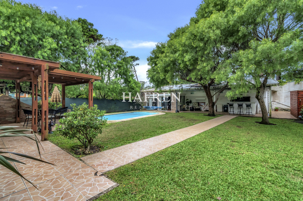 Casa ID.470 - Venta y alquiler de casa en San Rafael de 3 dormitorios y piscina.