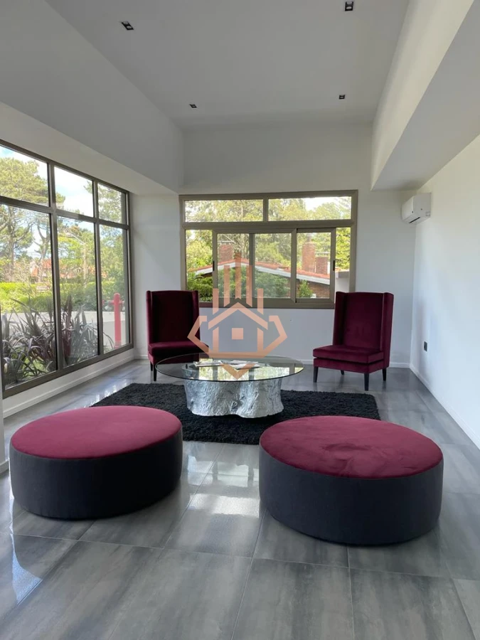 Venta depto en Gaudi de 1 dormitorio con balcón.