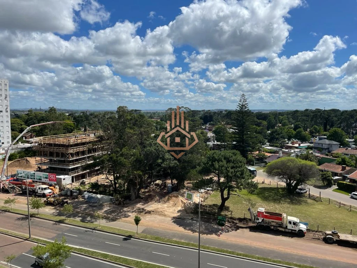 Venta depto en Gaudi de 1 dormitorio con balcón.