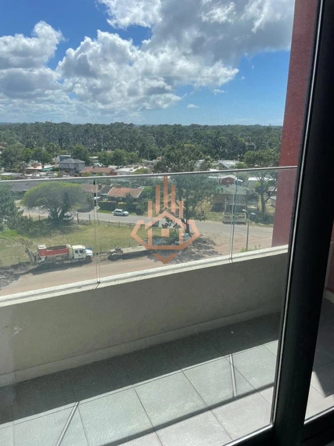 Venta depto en Gaudi de 1 dormitorio con balcón.