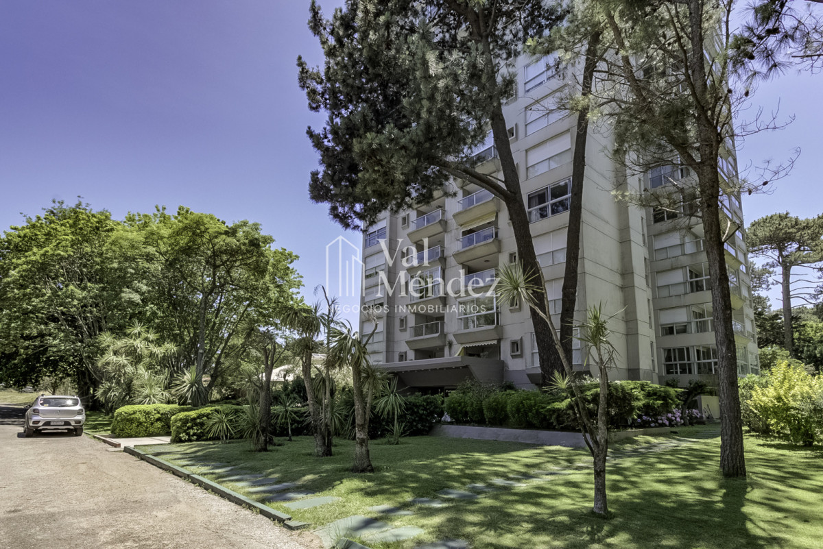 Apartamento ID.3850 - Apartamento en venta - Roosevelt - 2 dormitorios 