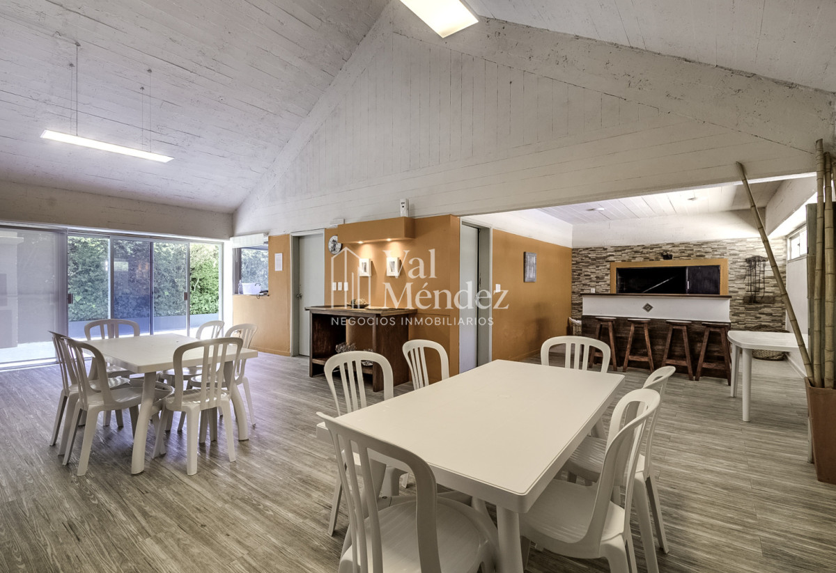 Apartamento ID.3850 - Apartamento en venta - Roosevelt - 2 dormitorios 