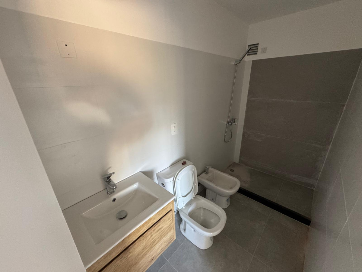 Apartamento ID.395 - Venta departamento, 2 dormitorios con balcón.
