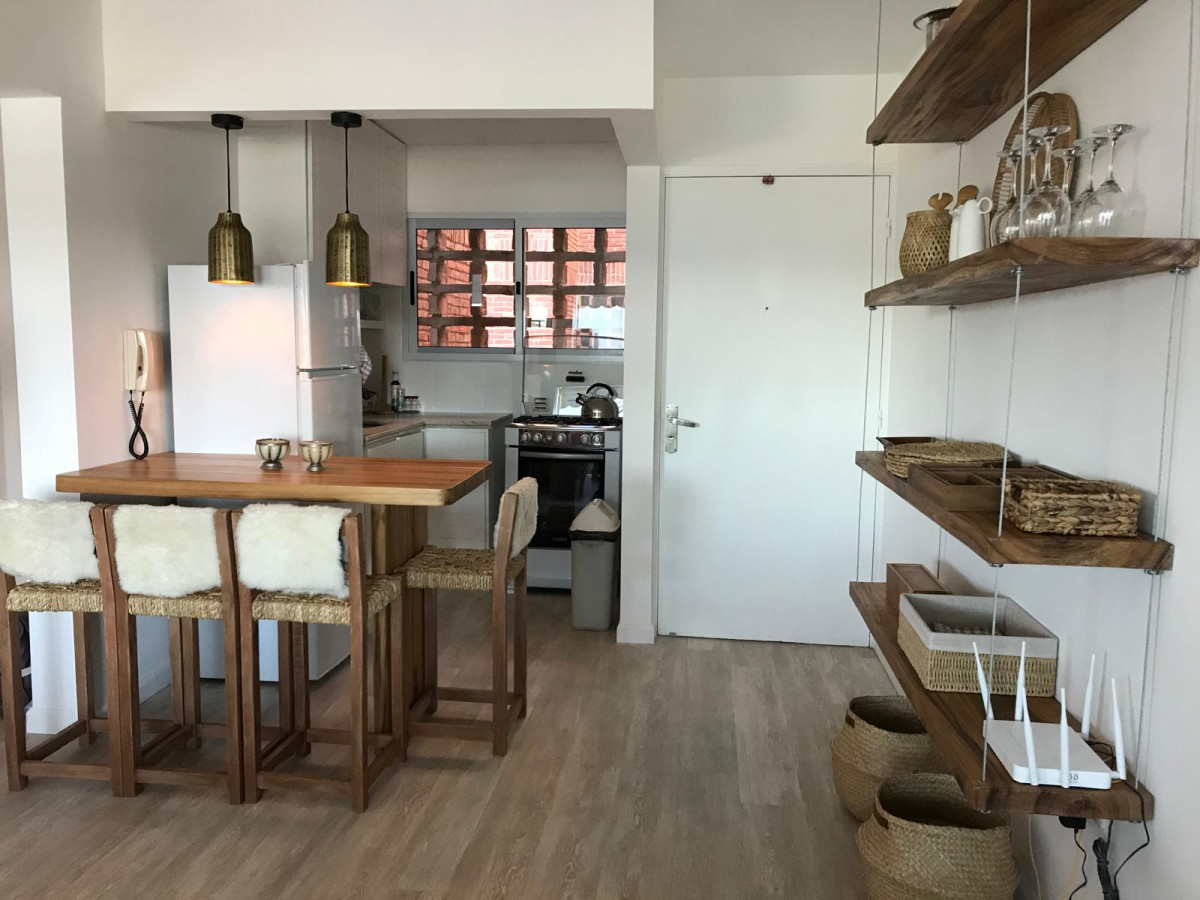 Apartamento ID.21096944 - Alquiler anual Playa Brava