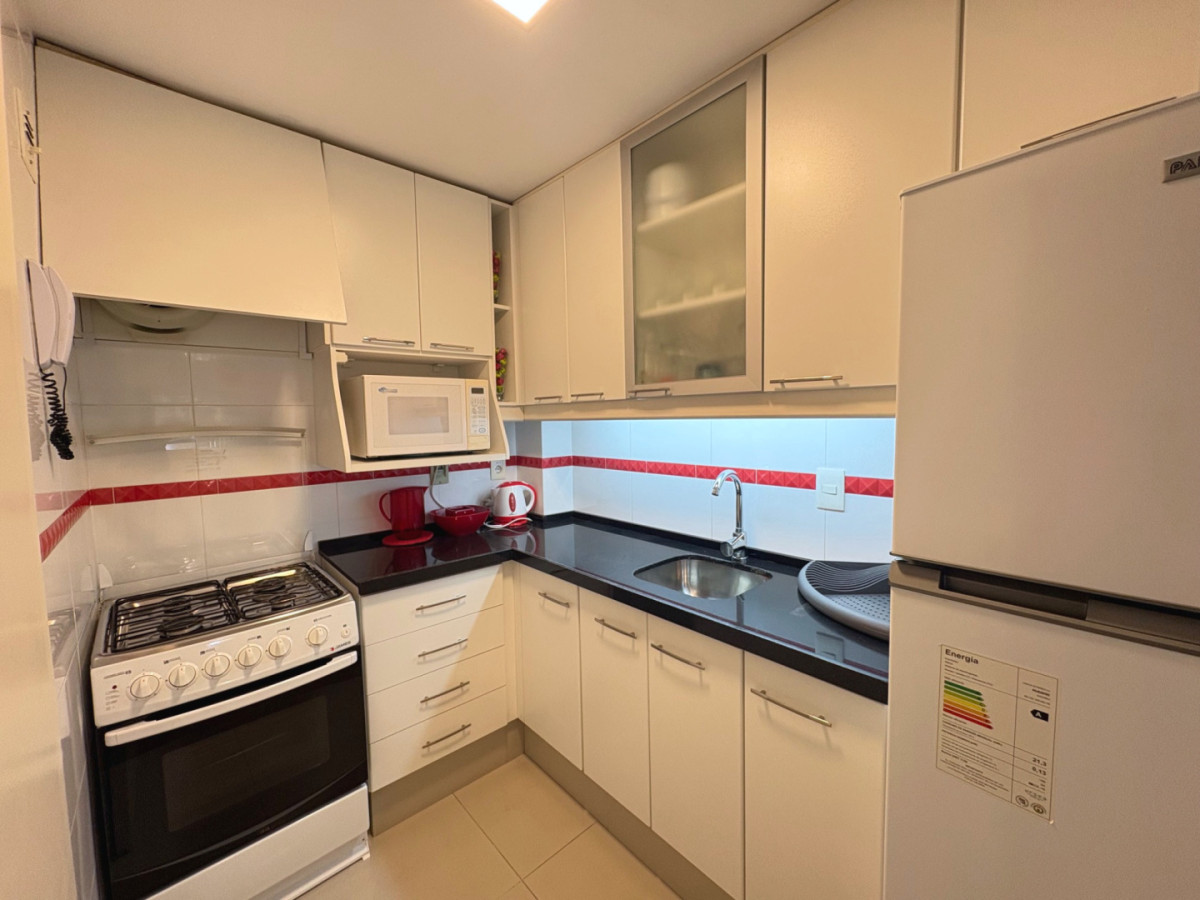 Apartamento ID.21097297 - APARTAMENTO DE UN DORMITORIO Y MEDIO - PLAYA MANSA - TEMPORADA 